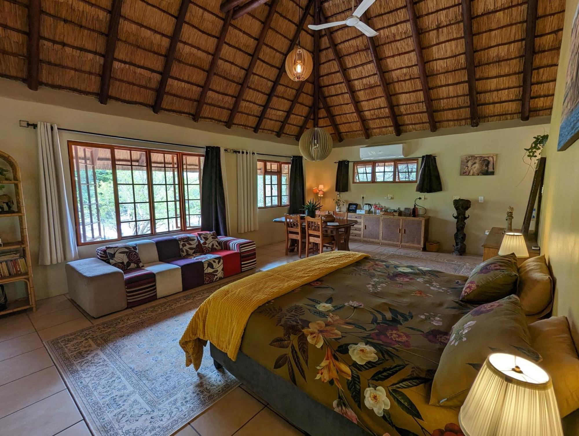 Hasekamp Family Bush Lodge Hoedspruit Eksteriør billede